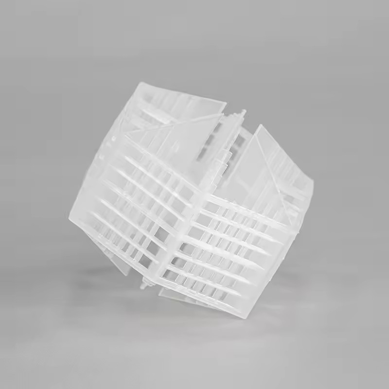 plastik-lanpac-3.jpg Kunststoff-Lanpack-Turm-Verpackung